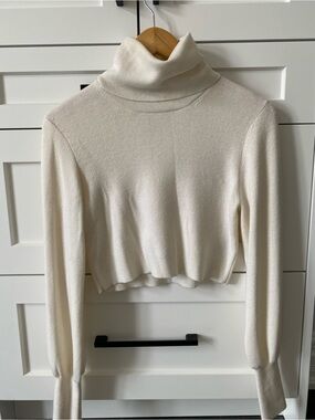 Wilfred Cream Cropped Turtleneck Sweater